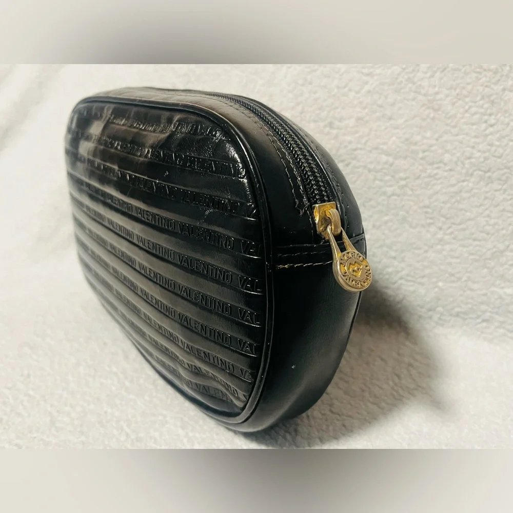 Mario Valentino Monogram Black Clutch - Picture 9 of 15